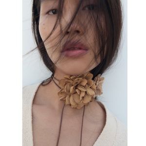 Zara CORDED COLLAR FLOWER